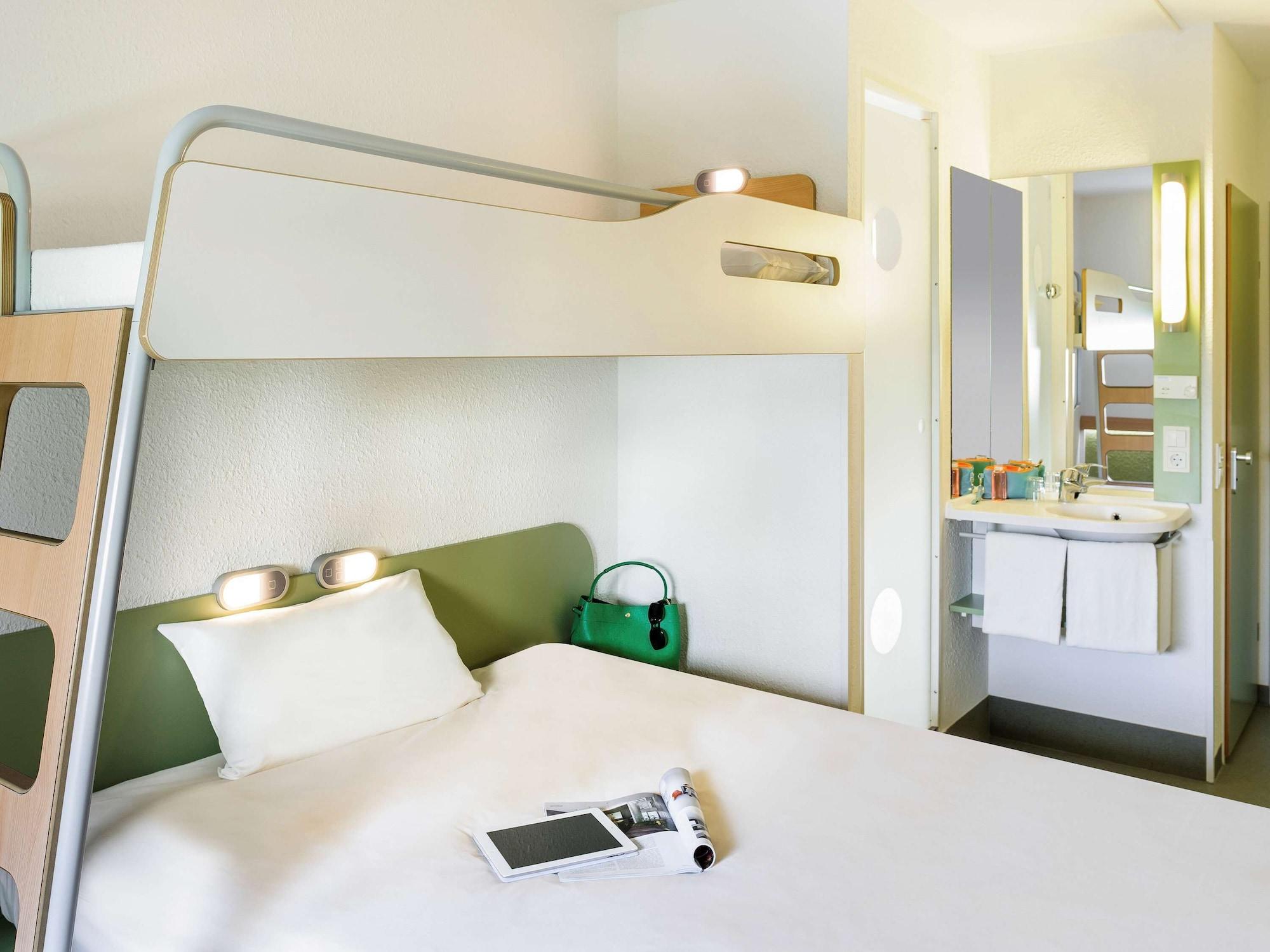 Ibis Budget Metz Technopole Buitenkant foto