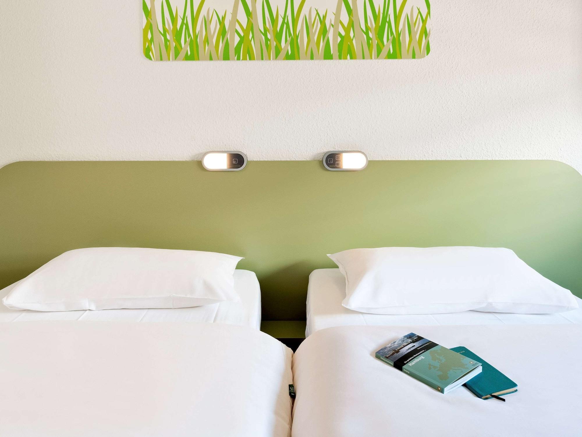 Ibis Budget Metz Technopole Buitenkant foto