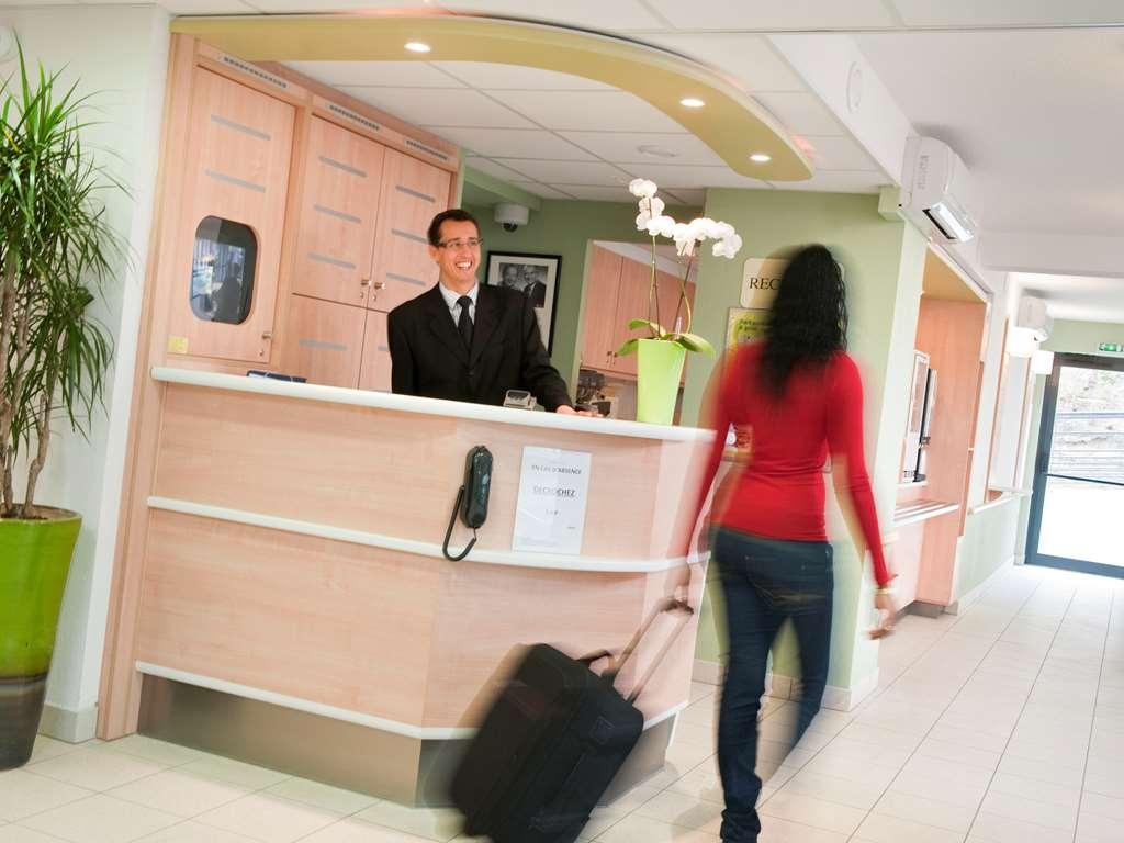 Ibis Budget Metz Technopole Buitenkant foto