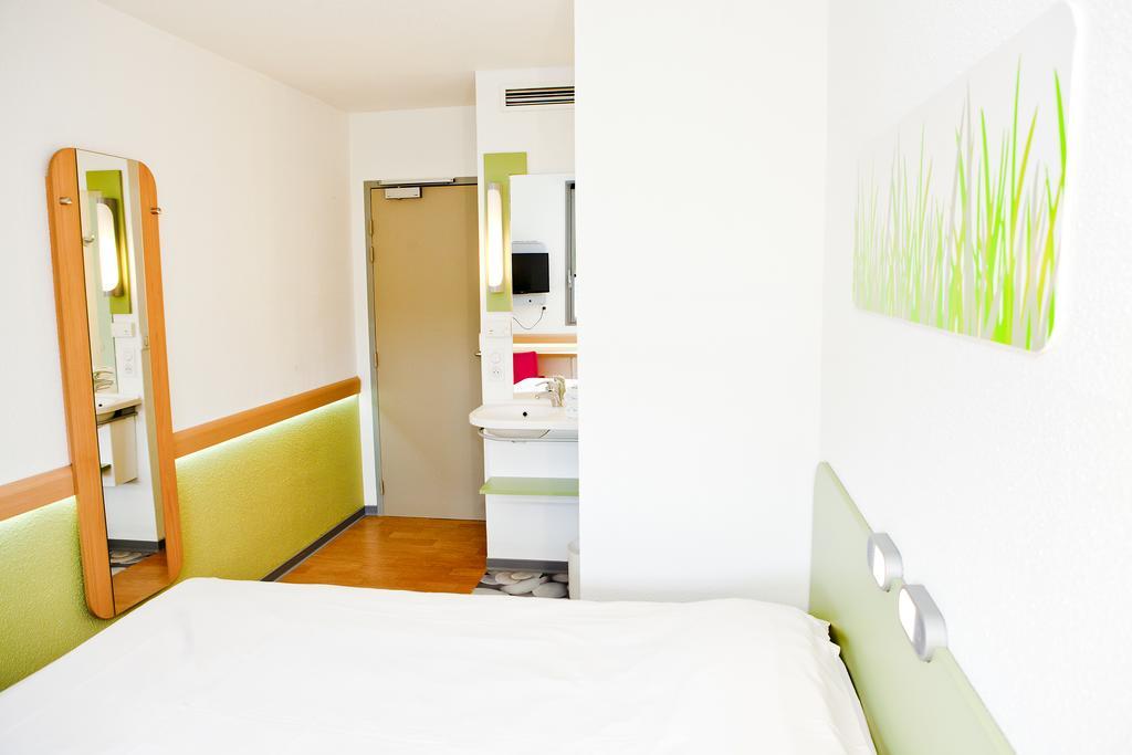 Ibis Budget Metz Technopole Buitenkant foto